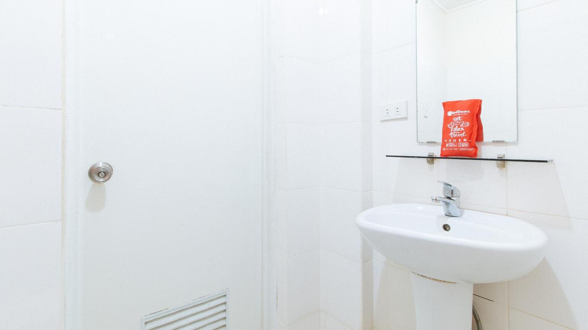 Reddoorz Near Pasay Taft Hotel Eksteriør billede